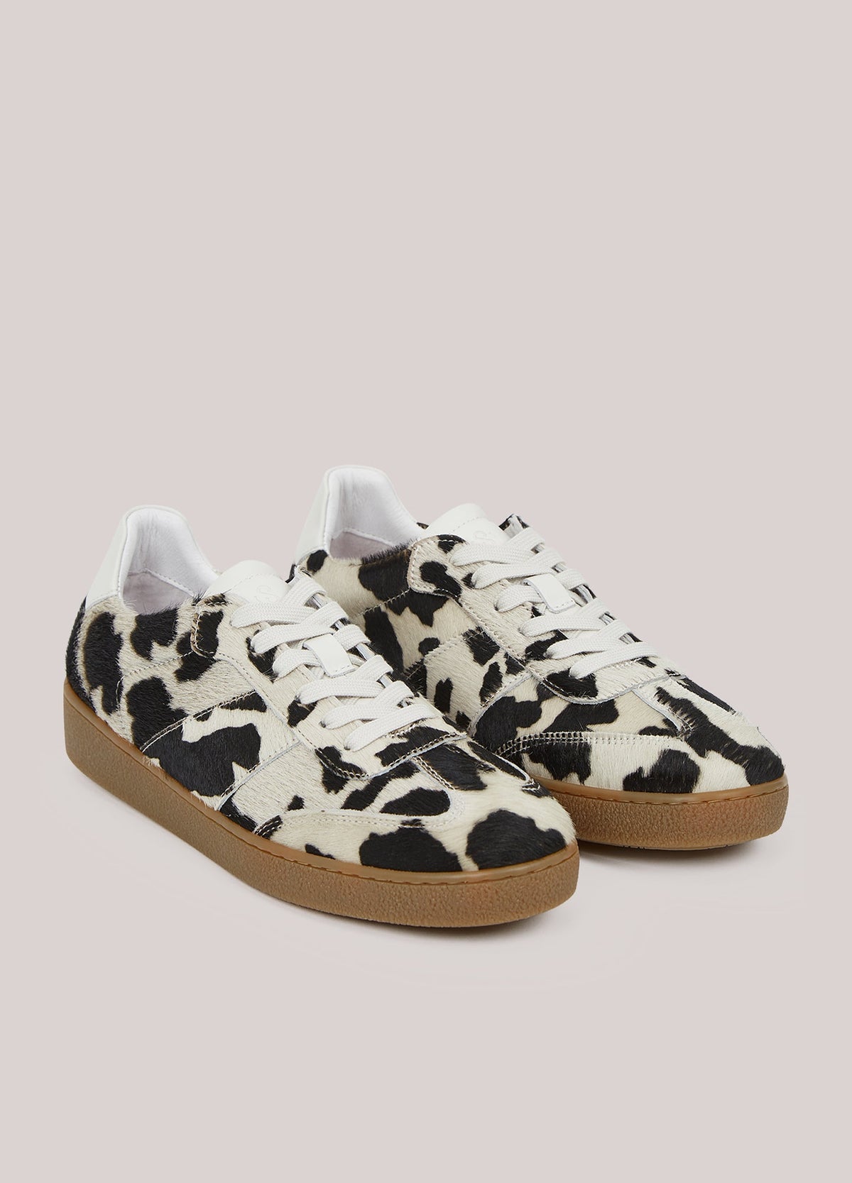 Baskets en cuir motif vache