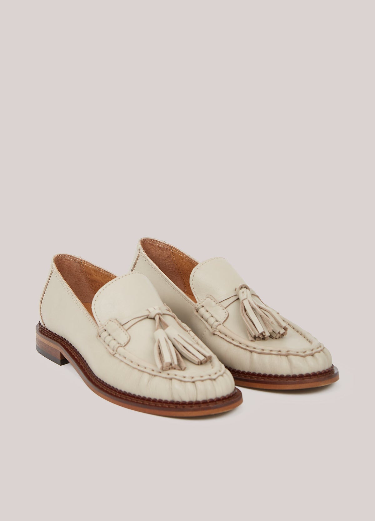 Mocassins en cuir à pompons